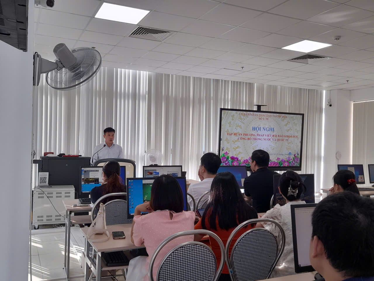 Trung tâm Công nghệ thông tin và Truyền thông Thanh Hóa tham gia đào tạo, bồi dưỡng kỹ năng số, công nghệ số phục vụ chuyển đổi số ngành Y tế